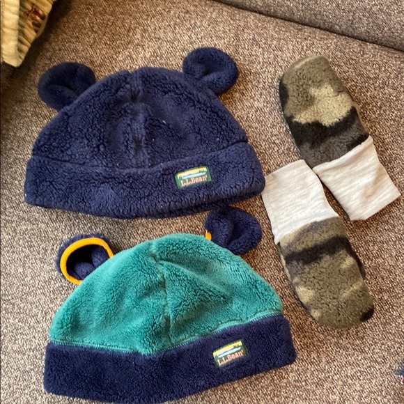 LL Bean Bear Ears Hi-Pile HatSize 2T, 12-24 MONTHS North Face Mittens 2T Fleece - Picture 1 of 9